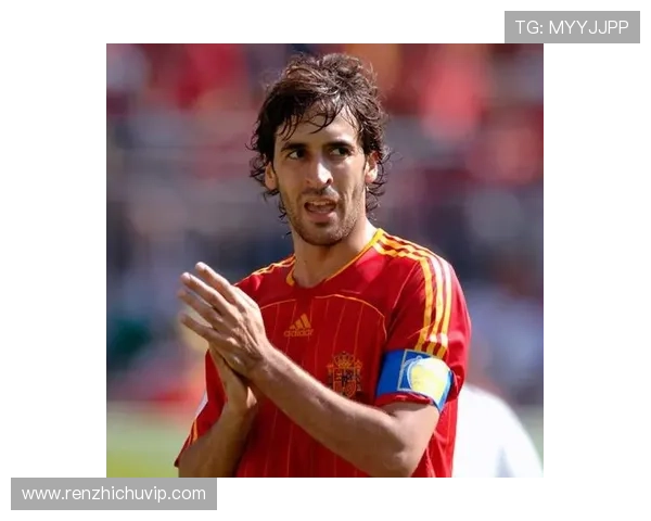 劳尔足球明星的辉煌历程与传奇瞬间全景回顾